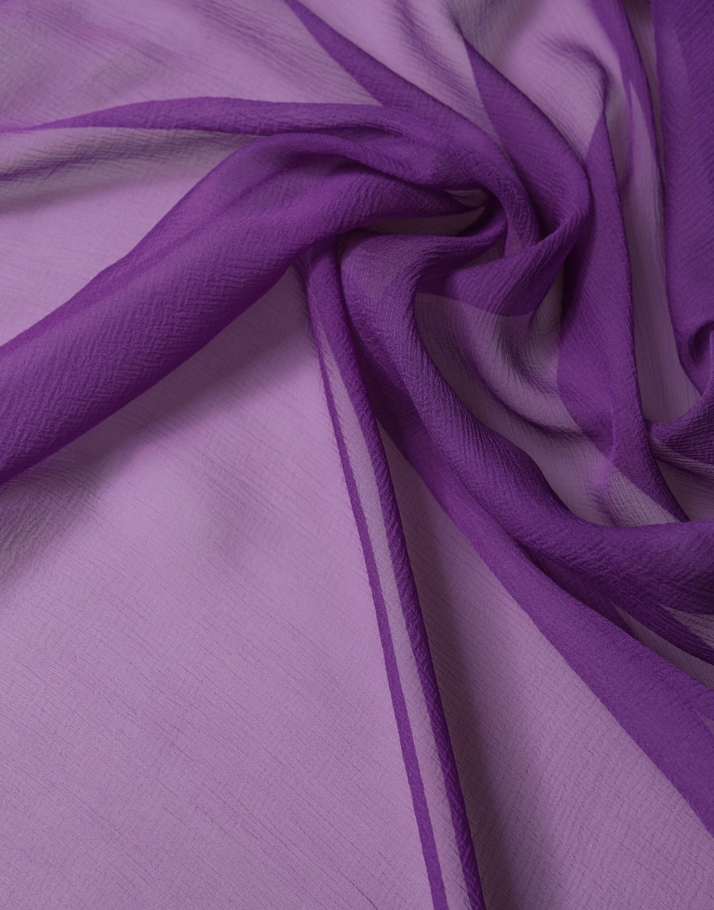 Dolce & Gabbana Lila Seidenschal Foulard 134cm x 131cm Schal