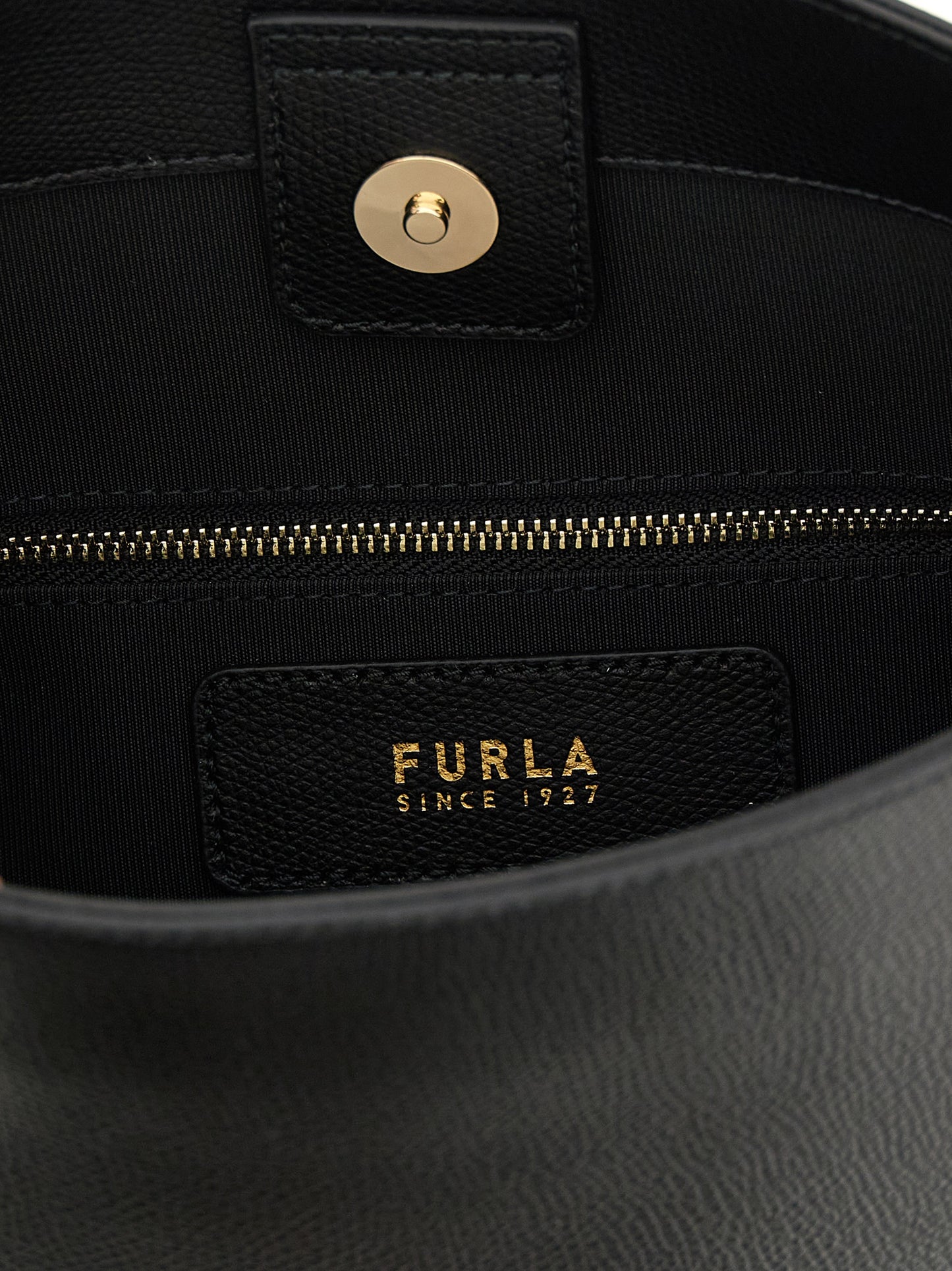 Furla Schwarze Kalbsleder-Schultertasche