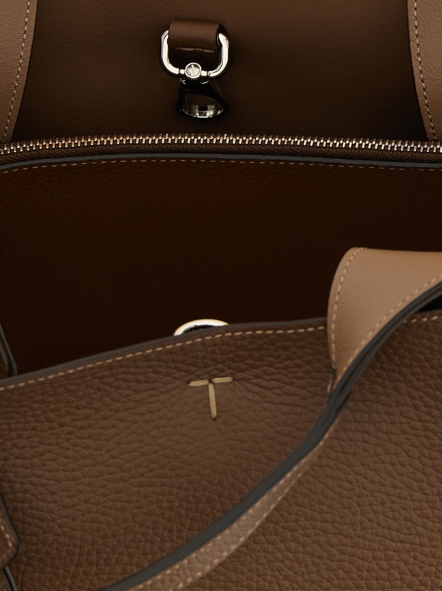 Tod's marrone pelle di vitello-borsa a mano