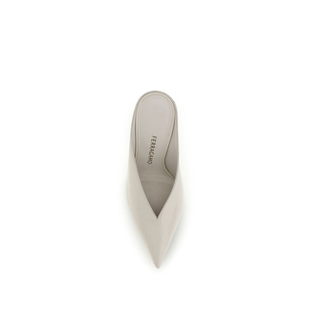 Ferragamo Beige Kalbsleder Bos Taurus Mules