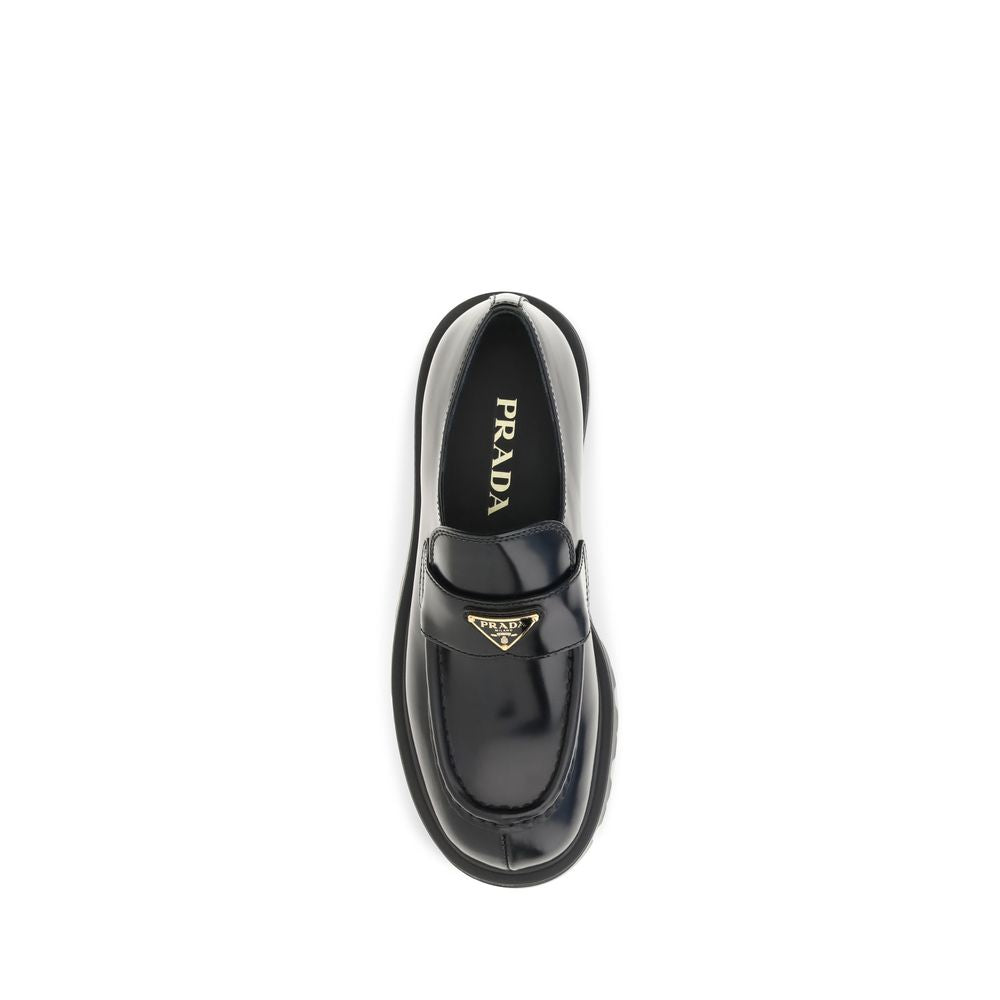Prada Loafer aus Leder in Schwarz