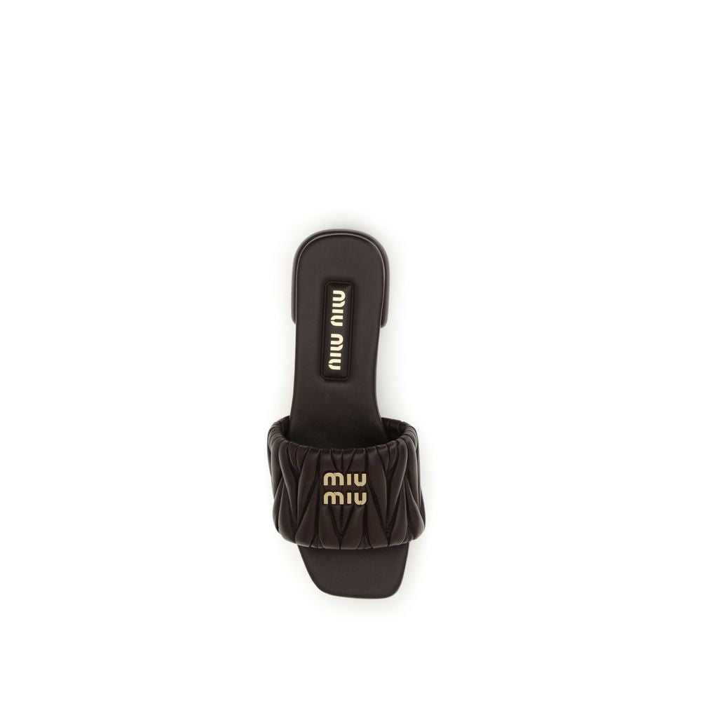 Miu Miu Braune Kalbsleder Bos Taurus Flache Sandalen