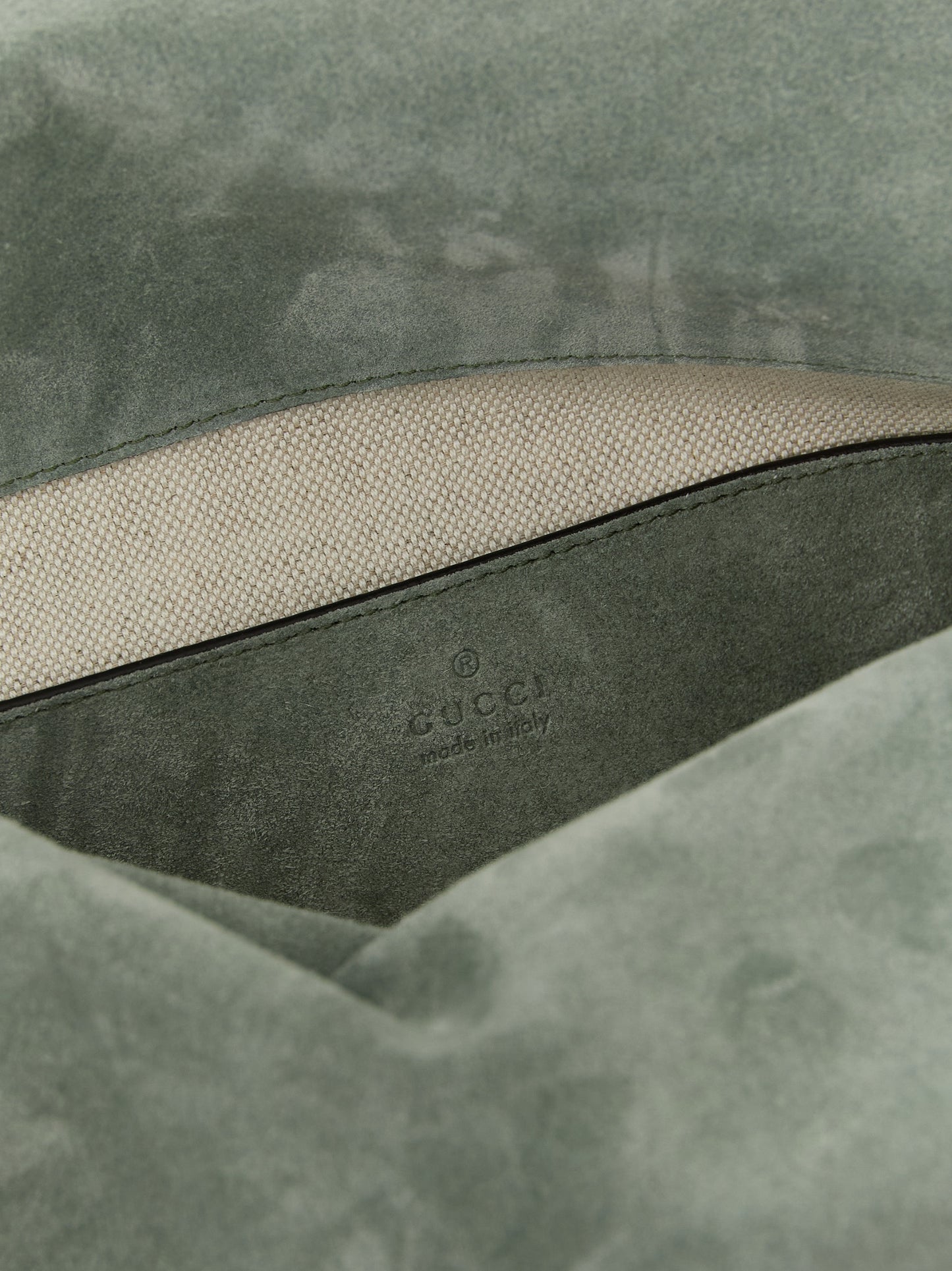 Gucci Zweifarbige Schultertasche aus Kalbsleder