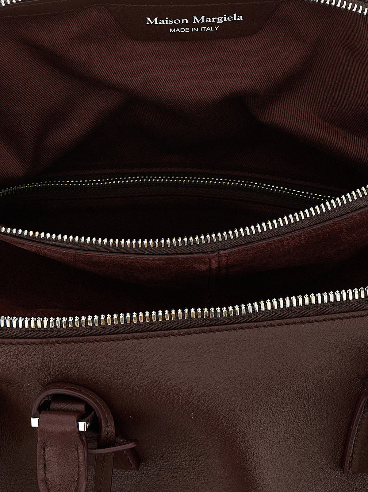 Maison Margiela Schultertasche aus Wildleder in Rot
