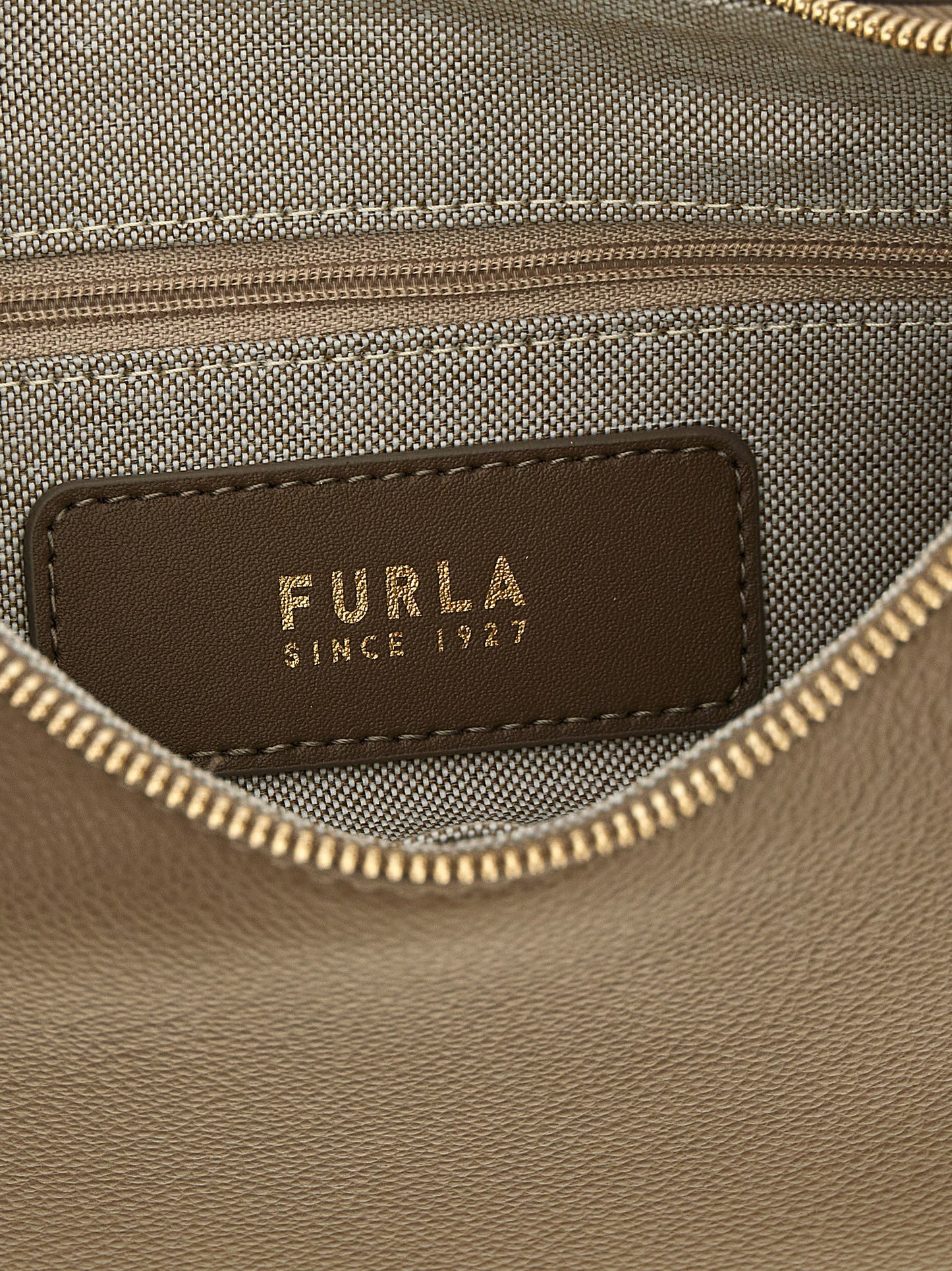 Furla Beigefarbene Kalbshaut Schultertasche