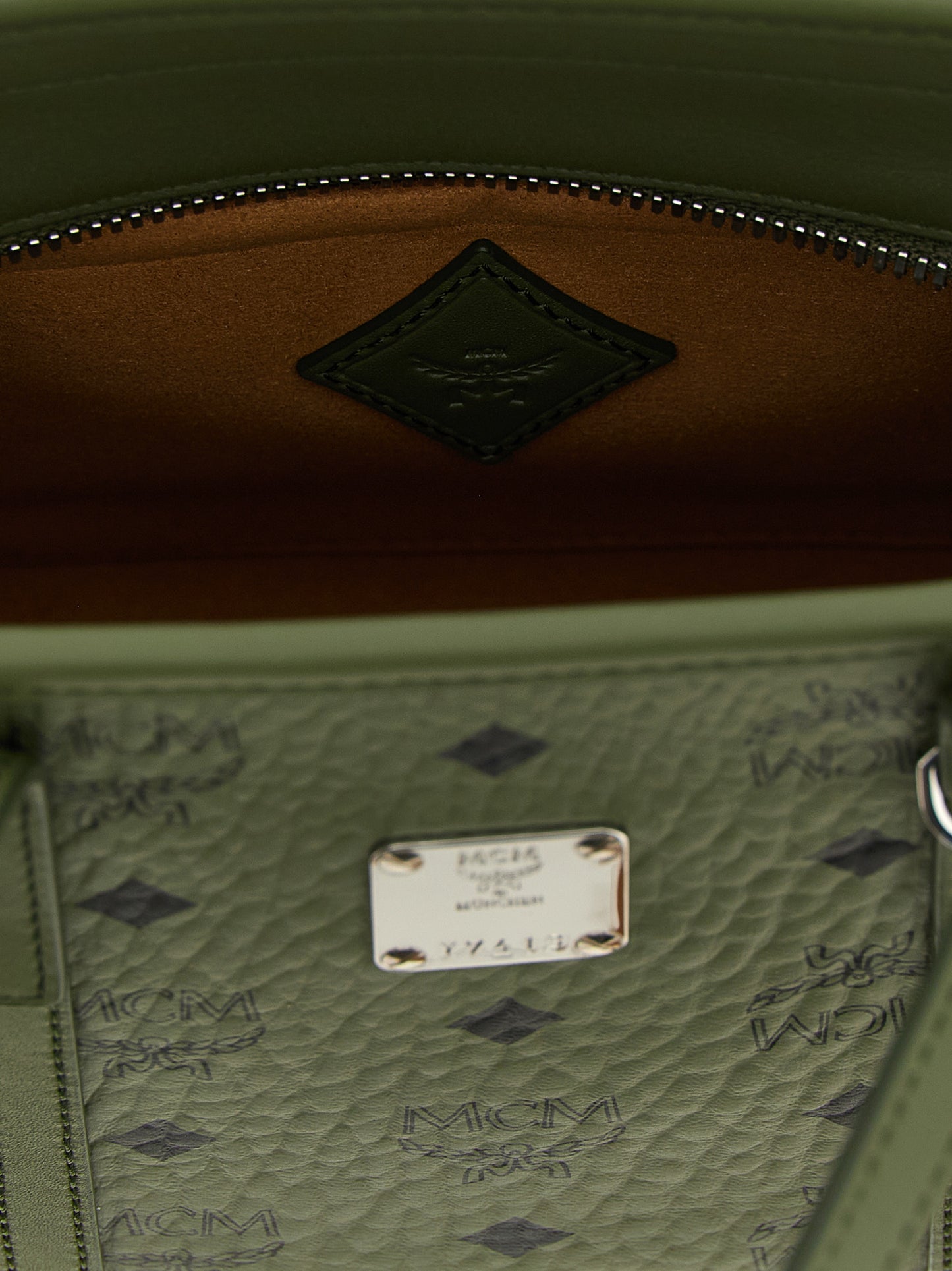 MCM Zweifarbige Shopper-Tasche aus Polyethylen