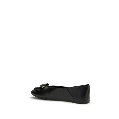 Ferragamo Schwarze Ballerinas aus Kalbsleder Bos Taurus