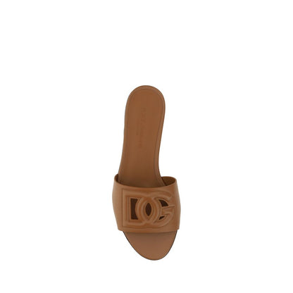Dolce & Gabbana Braune Kalbsleder Bos Taurus Flache Sandalen