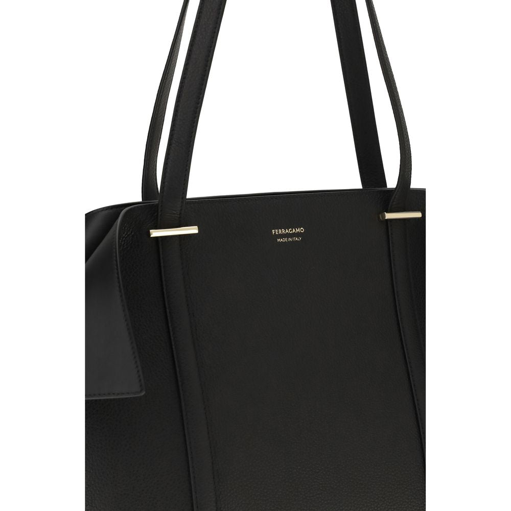 Ferragamo Schwarze Bos Taurus Kalbsleder Schultertasche