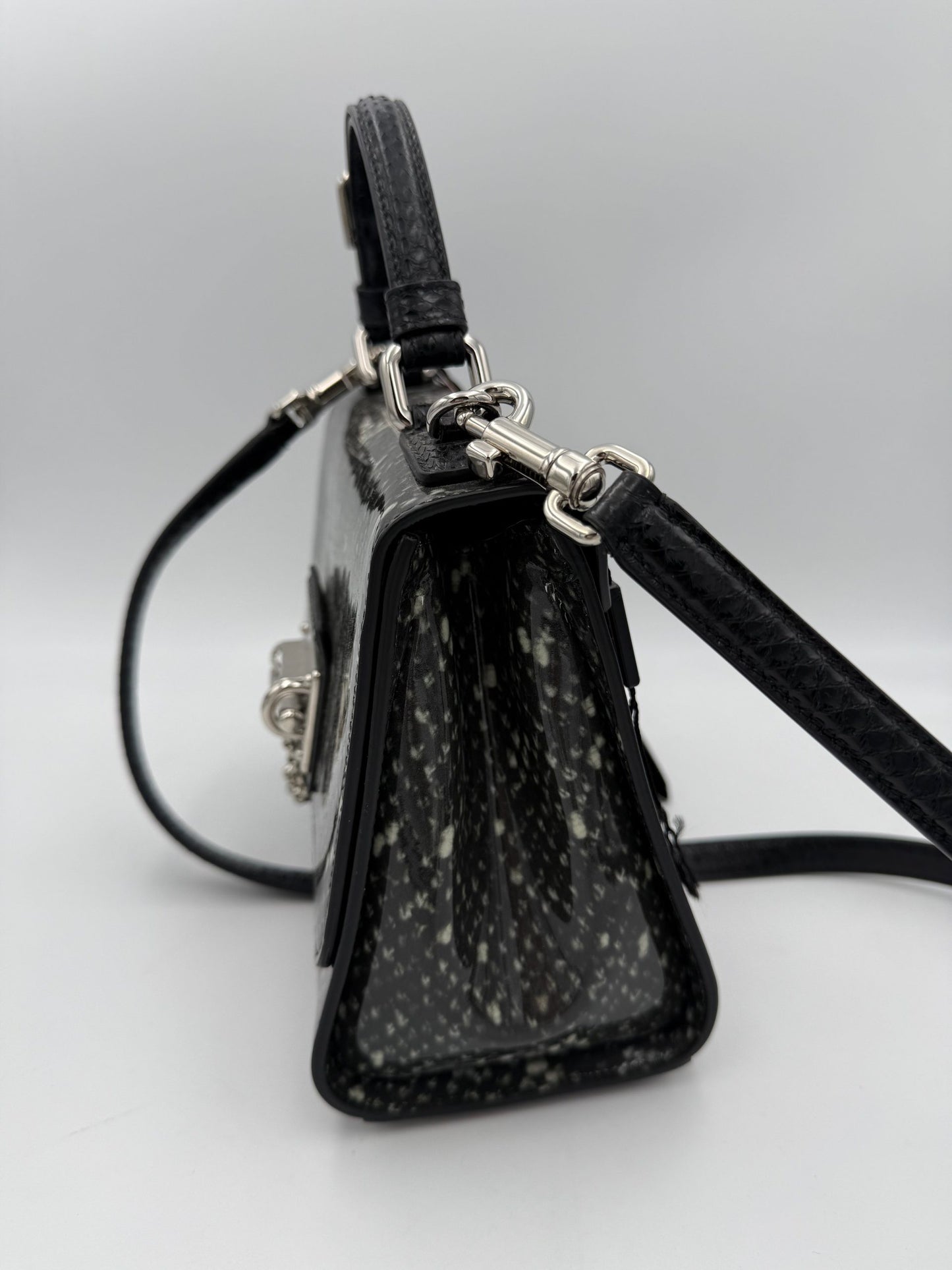 Dolce & Gabbana DOLCE & GABBANA Monica Handtasche aus Python und Lackleder