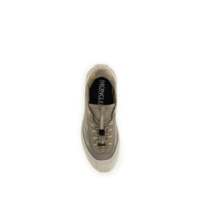 Moncler Graue Sportschuhe aus Polyester