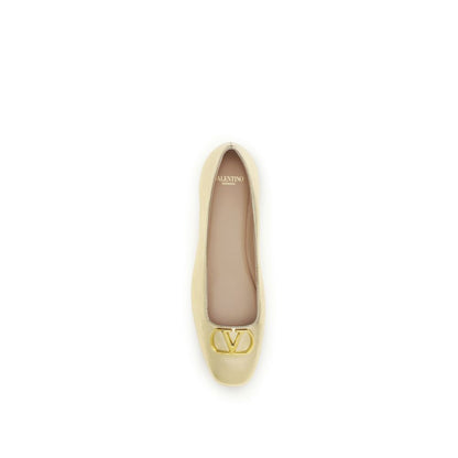 Valentino Garavani Ballerinas aus goldenem Kalbsleder Bos Taurus