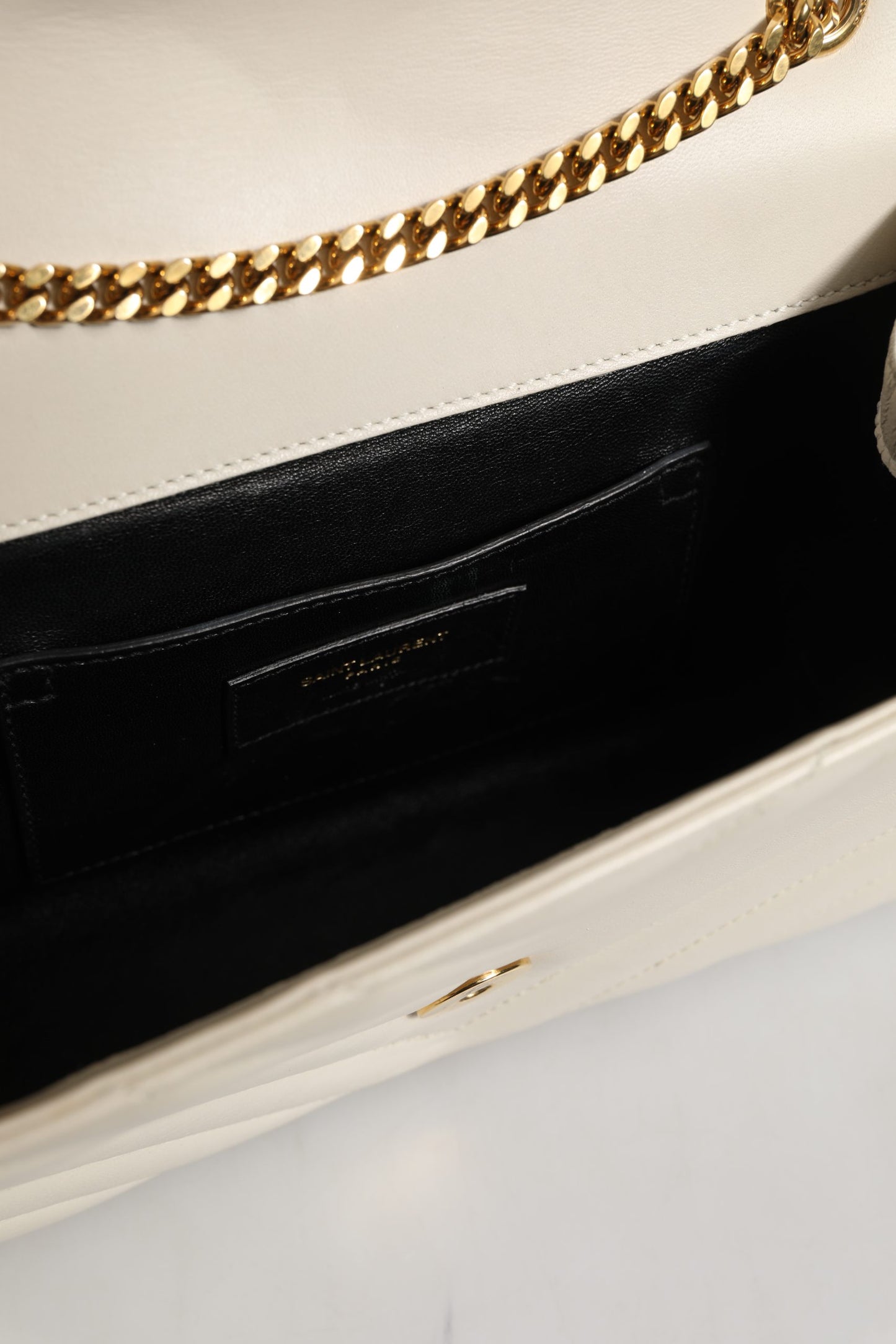 Saint Laurent Triquilt Medium YSL Schultertasche in Umschlag-Optik