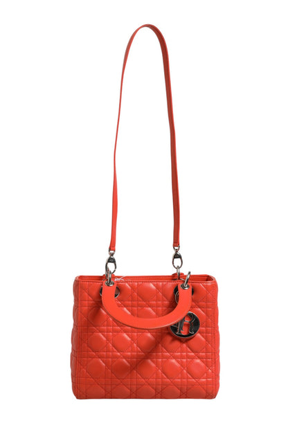 Christian Dior Lady Dior Tasche aus orangefarbenem Lammleder mit Cannage-Steppung