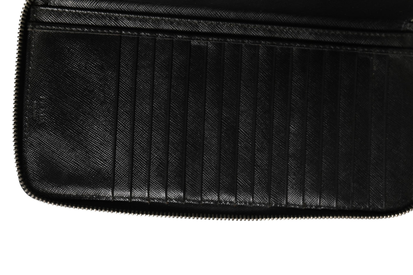 Prada Baltico Saffiano Leder Reißverschluss Reisebrieftasche