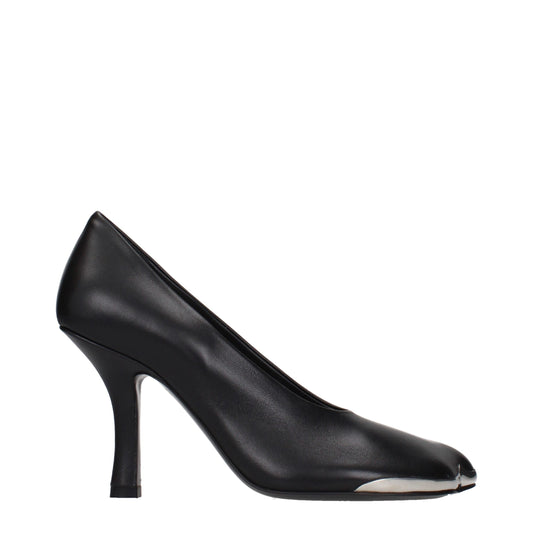 Burberry Schwarze Leder Pumps mit hohem Absatz