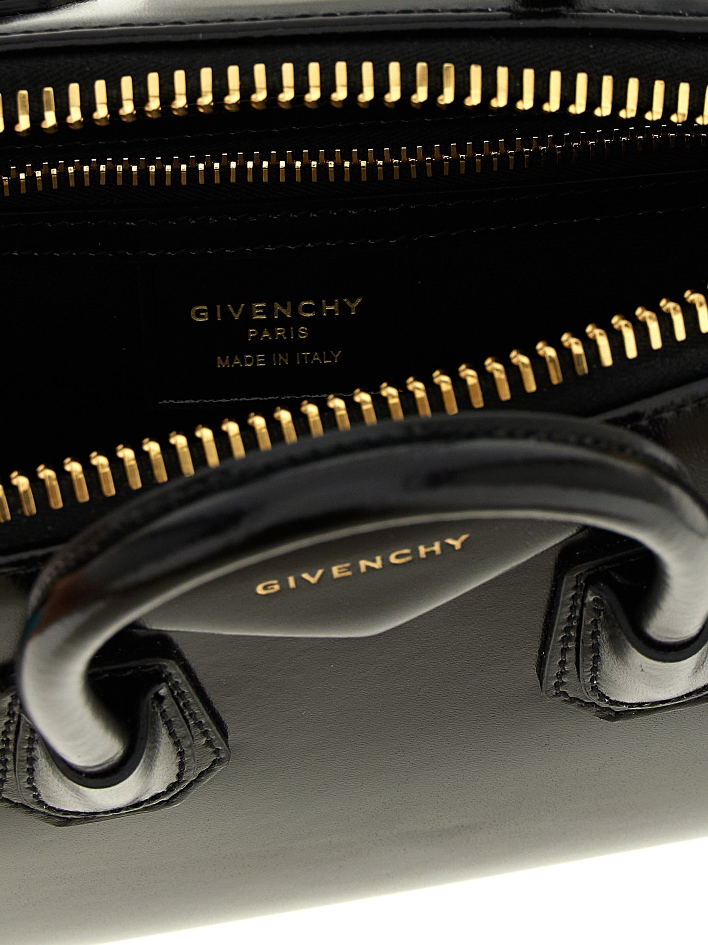 Givenchy Schwarze Kalbsleder-Handtasche
