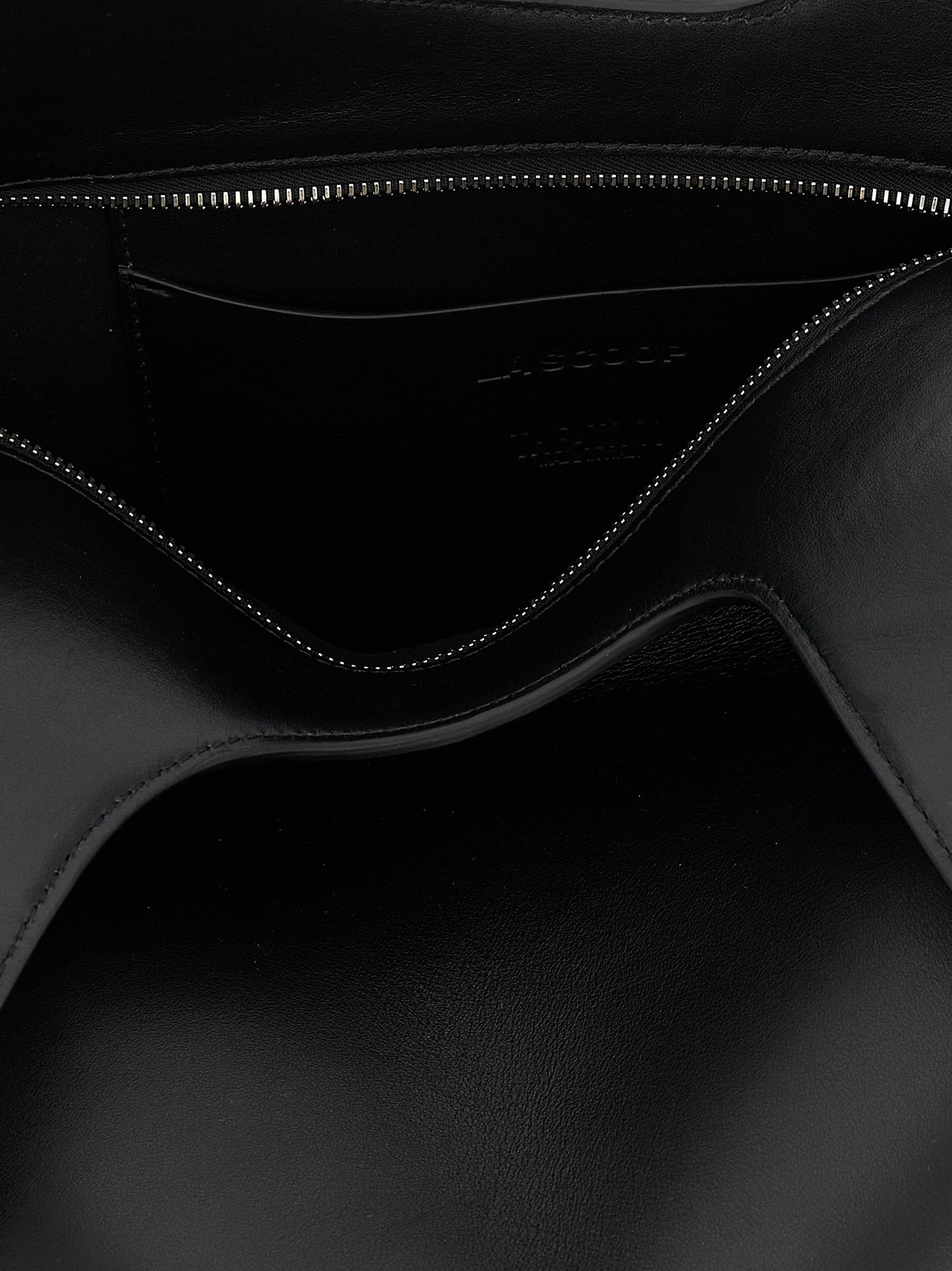 The Attico Schwarze Kalbsleder-Schultertasche