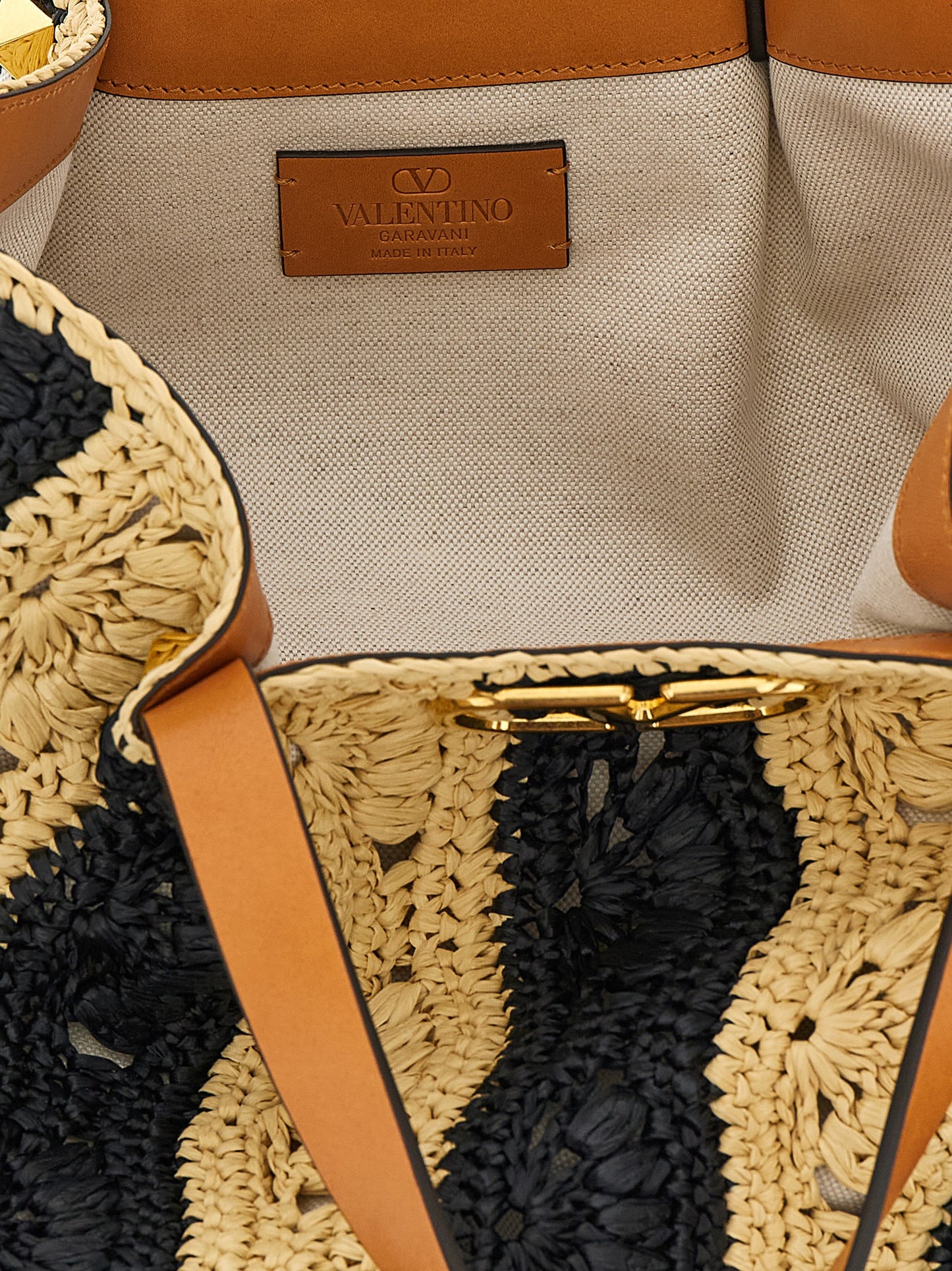 Valentino Garavani Beige Raffia Handtasche