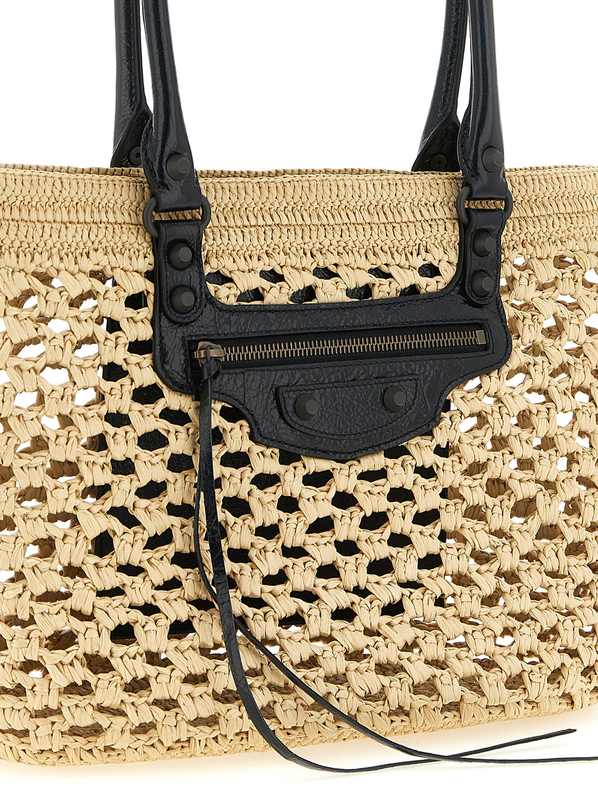 Balenciaga Schultertasche aus Leder in Beige