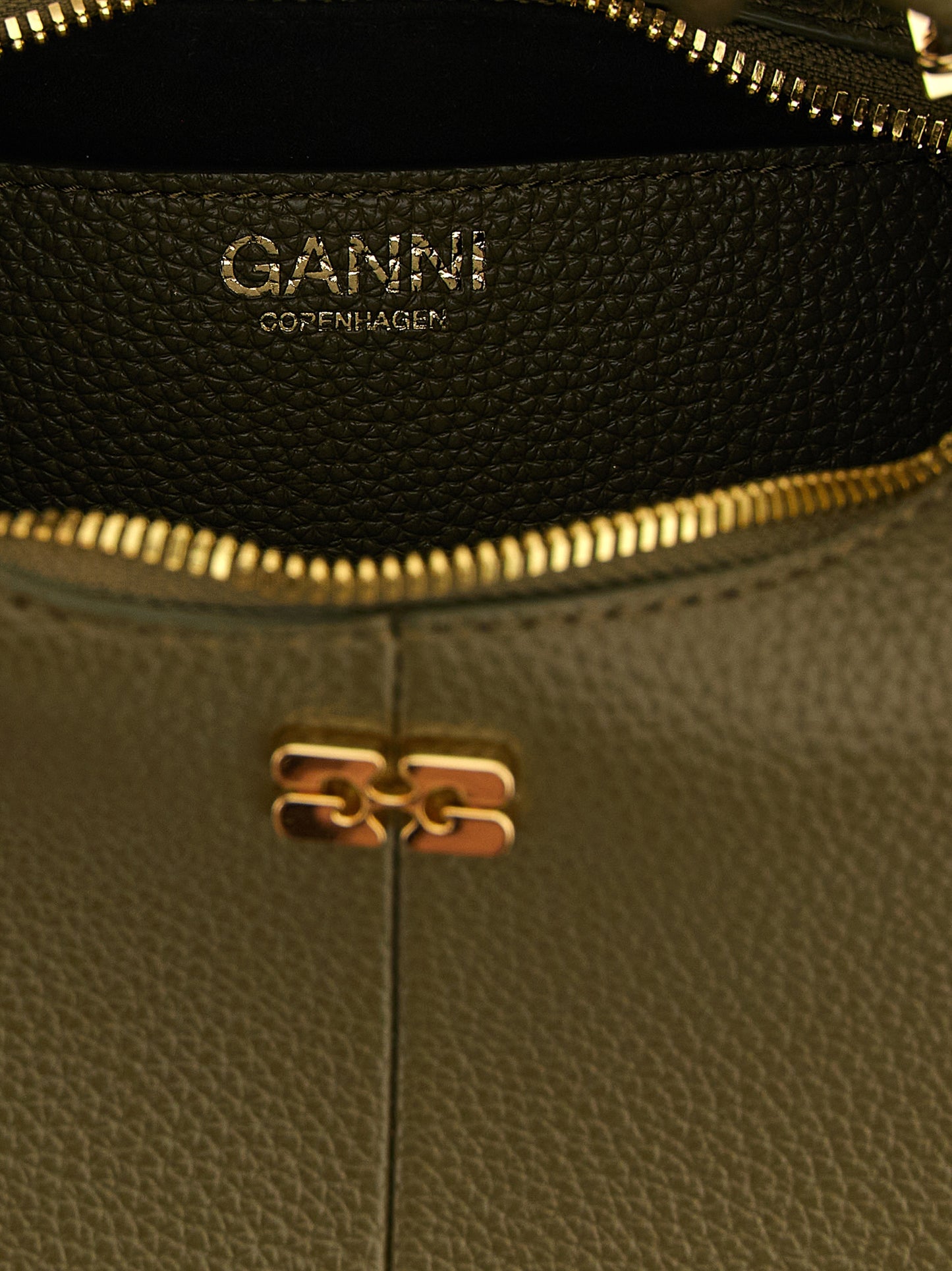 Ganni Zweifarbige Handtasche aus Polyester