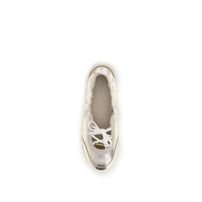 Chloé Bos Taurus Sneakers aus silbernem Kalbsleder