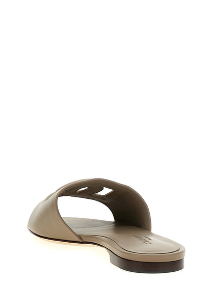 Dolce & Gabbana Graue Kalbsleder-Slipper
