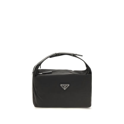 Prada Schwarze Schultertasche aus recyceltem Polyamid