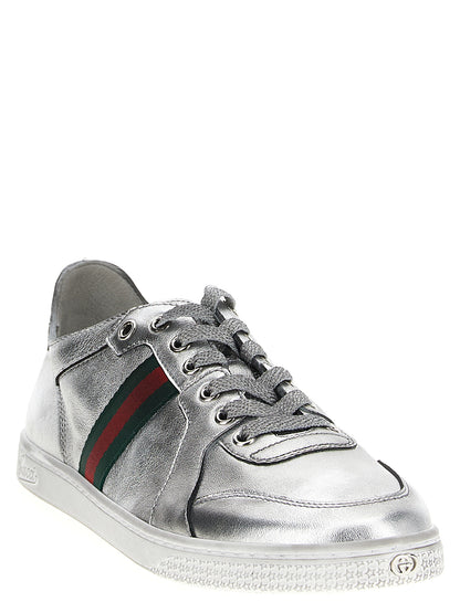 Gucci Sneakers aus Lammleder in Silber, Low-Top