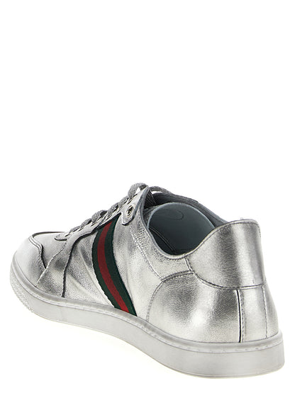 Gucci Sneakers aus Lammleder in Silber, Low-Top
