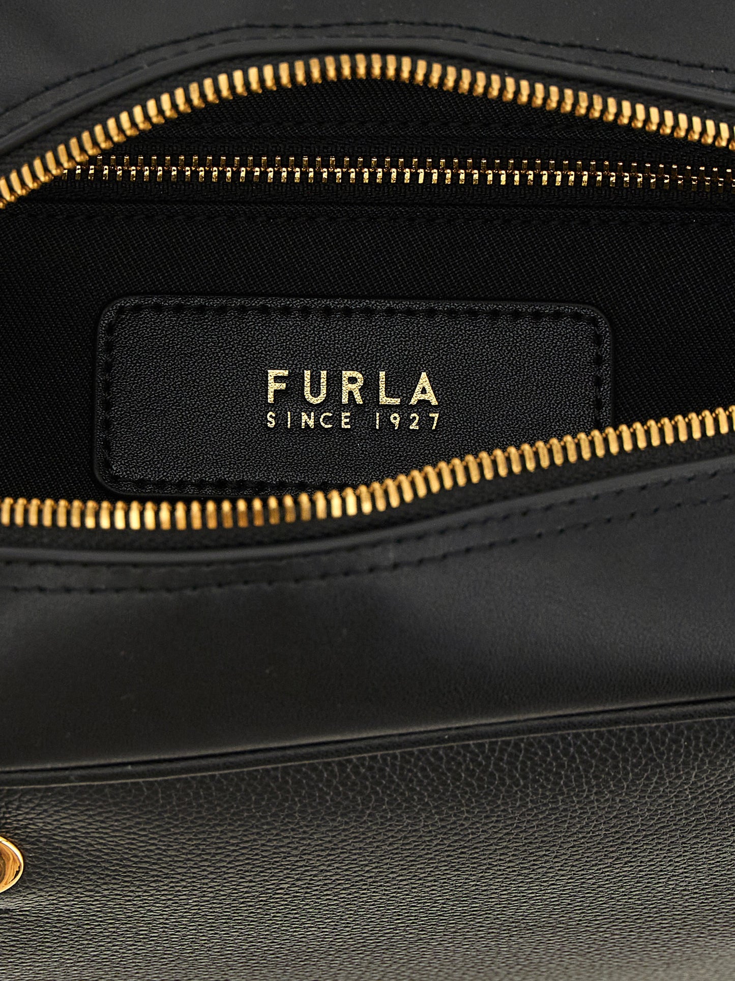 Furla Schwarze Kalbsleder-Handtasche