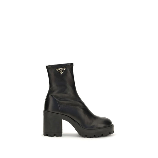 Prada Schwarze Ankle Boots aus Kalbsleder Bos Taurus