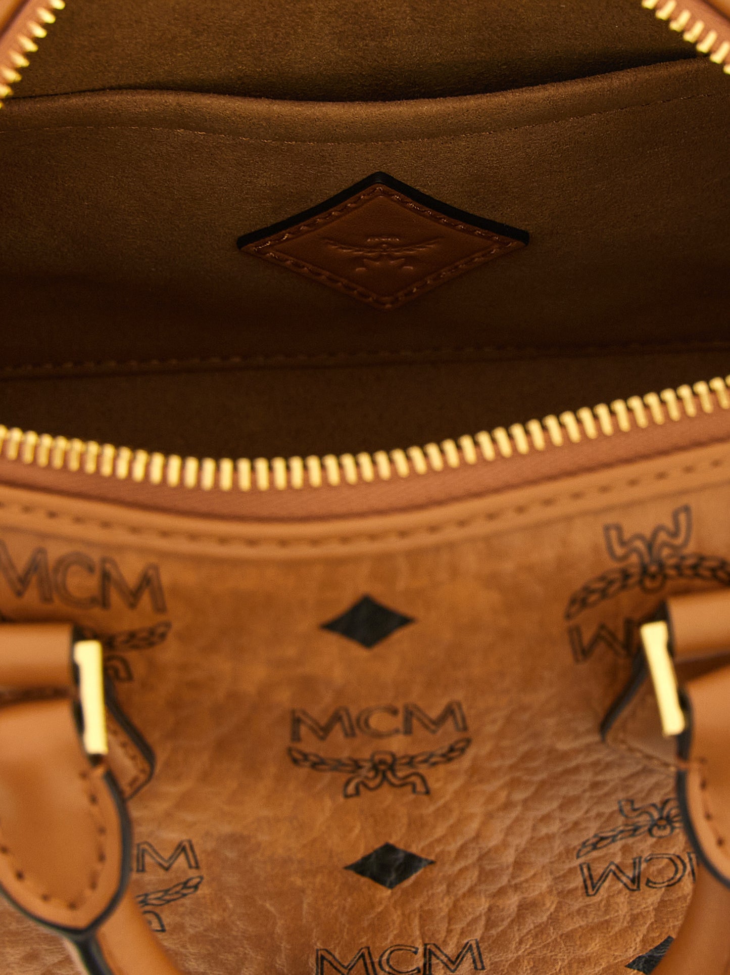 MCM Braune Handtasche aus Polyethylen