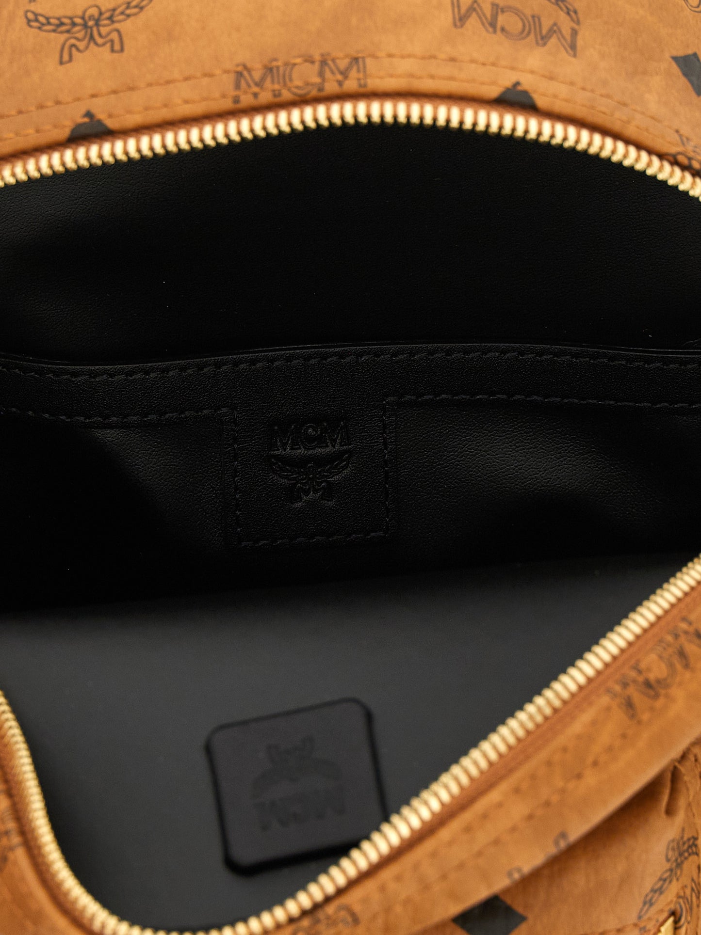 MCM Brauner Rucksack aus Polyethylen