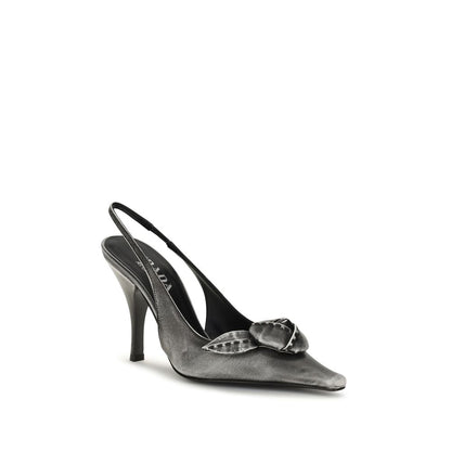 Prada Pumps aus Leder in Grau – Produktansicht 2 | Arca Lucia