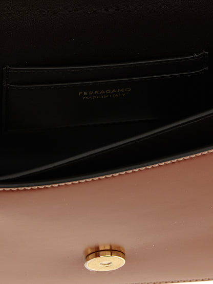 Ferragamo Borsa a Tracolla in Pelle di Vitello – Marrone
