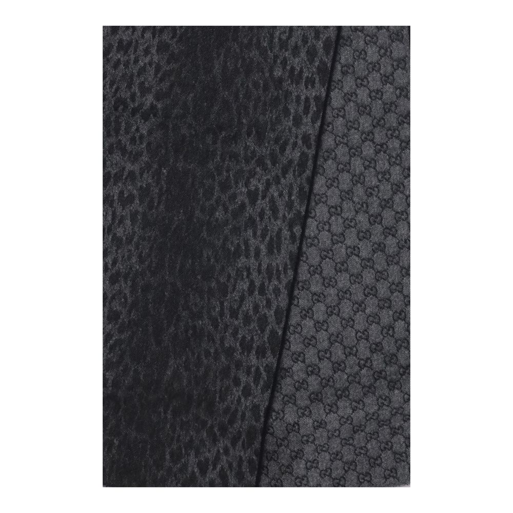 Gucci Grauer Wollschal