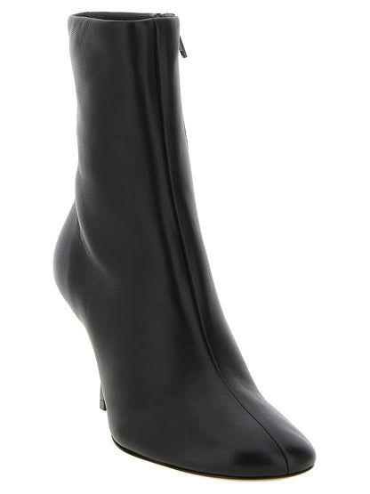 Jacquemus nero stivaletti in pelle di agnello