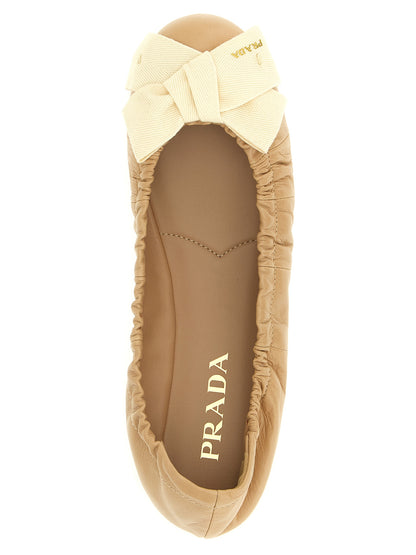 Ballerine Prada in pelle di vitello beige