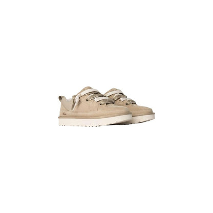 UGG Beige Wildleder Sneaker mit Plateau-Sohle – Produktansicht 2 | Arca Lucia