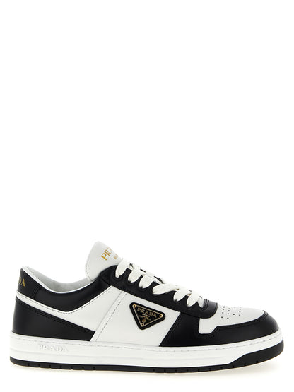 Sneakers basse bicolore in pelle di vitello Prada