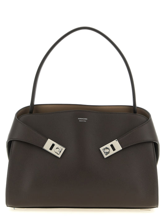 Borsa a tracolla da donna Ferragamo in pelle di vitello marrone