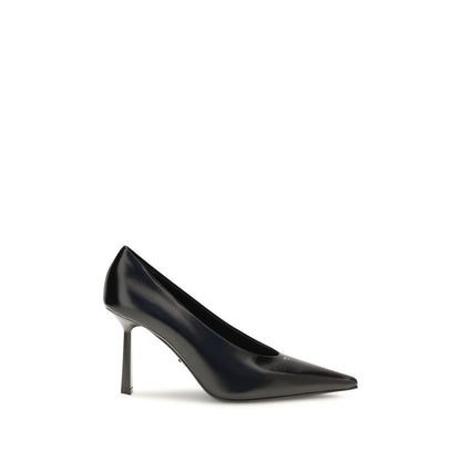 Prada Pumps aus Leder in Schwarz