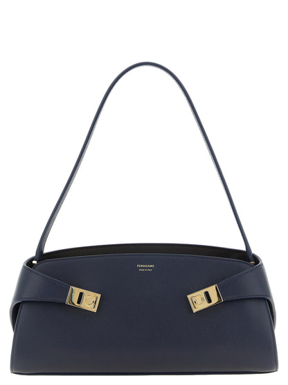 Ferragamo Schultertasche aus Leder in Blau