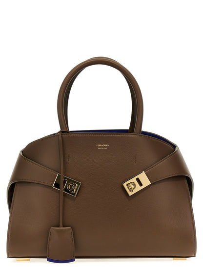 Ferragamo Handtasche aus Leder in Braun