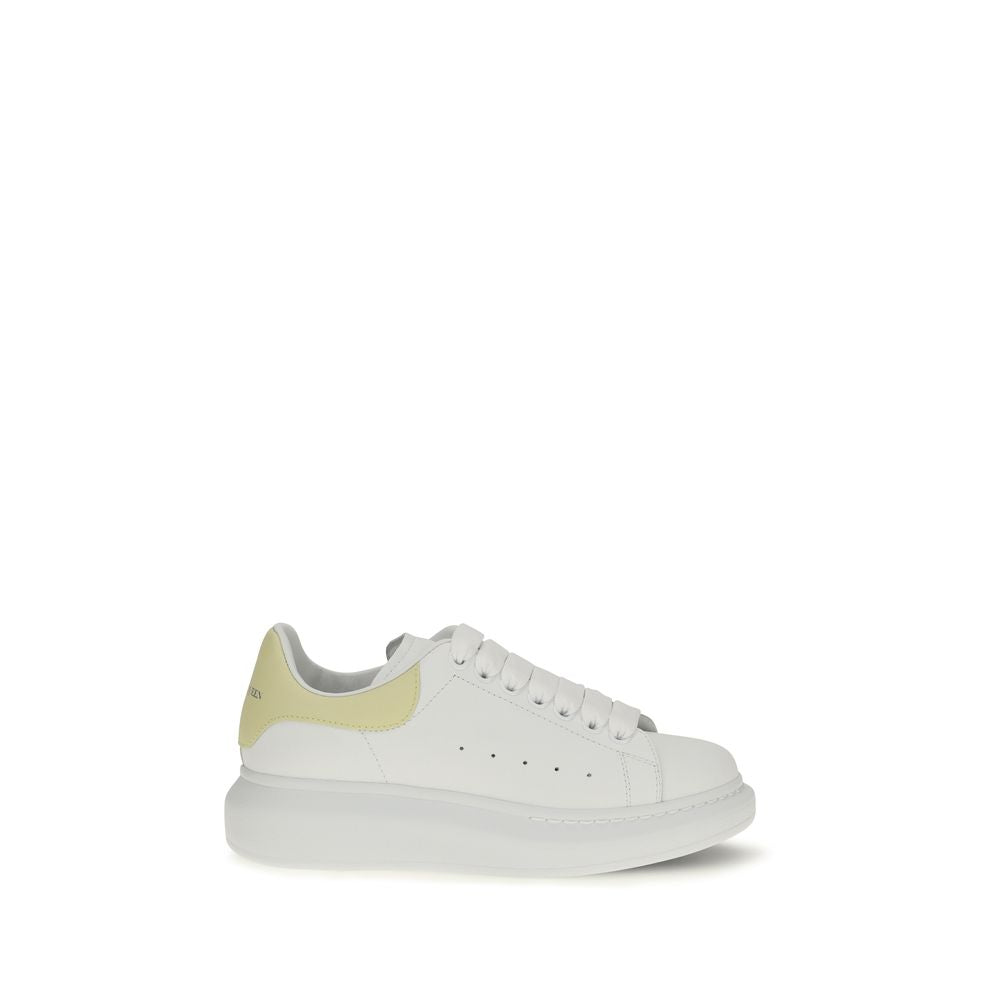 Alexander McQueen Sneaker aus Leder in Weiß