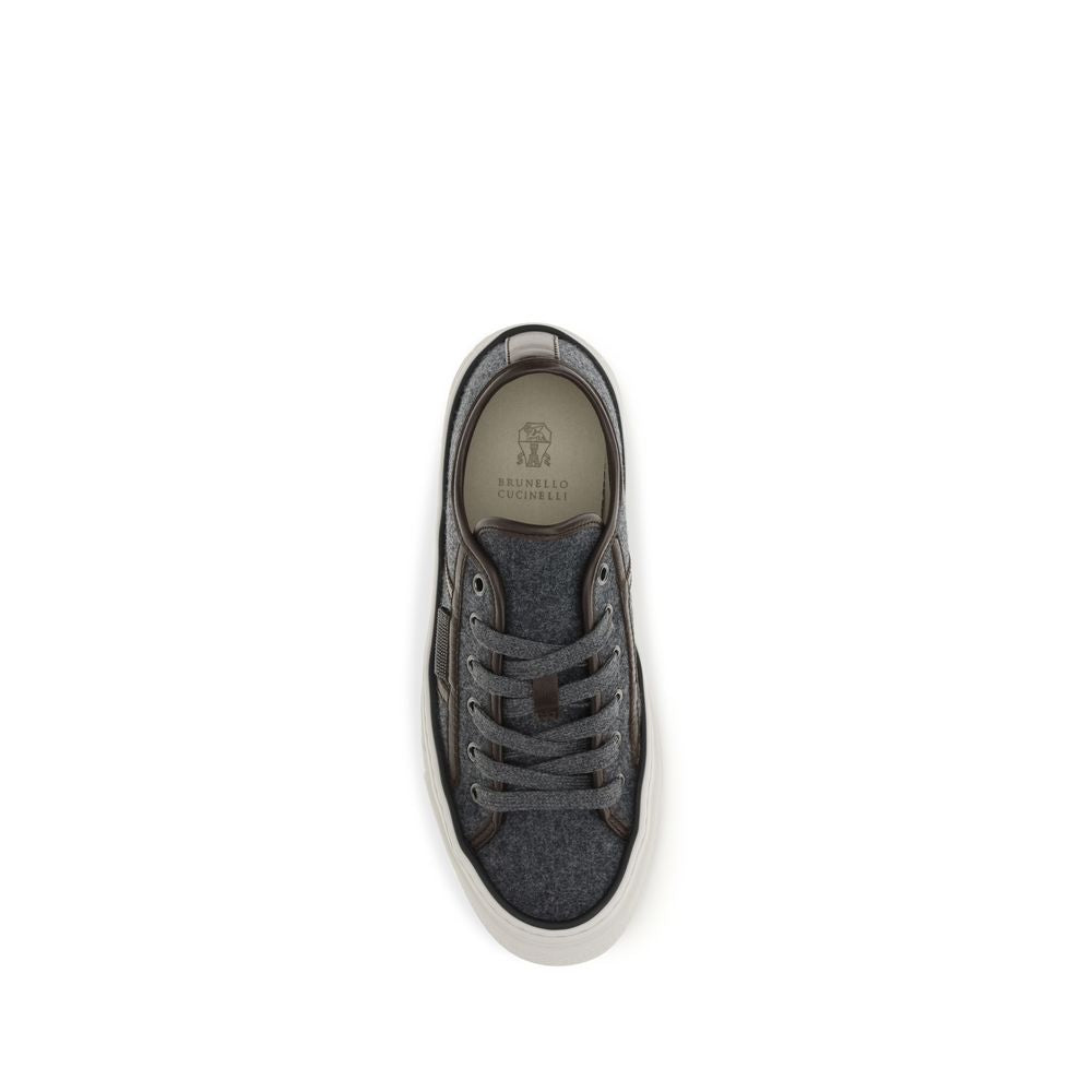 Brunello Cucinelli Sneaker aus Wildleder in Grau
