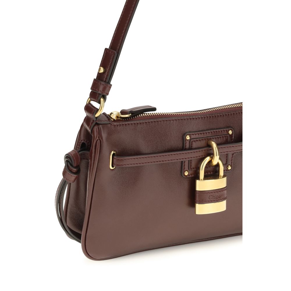 Chloé Schultertasche aus Leder in Rot