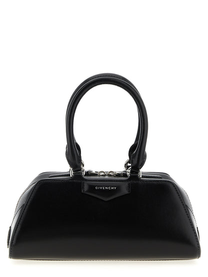 Givenchy Handtasche aus Leder in Schwarz