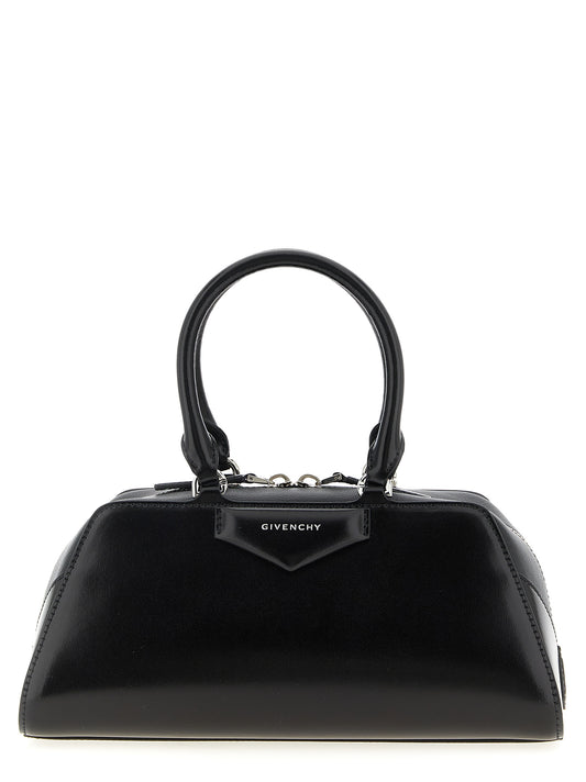 Givenchy Handtasche aus Leder in Schwarz